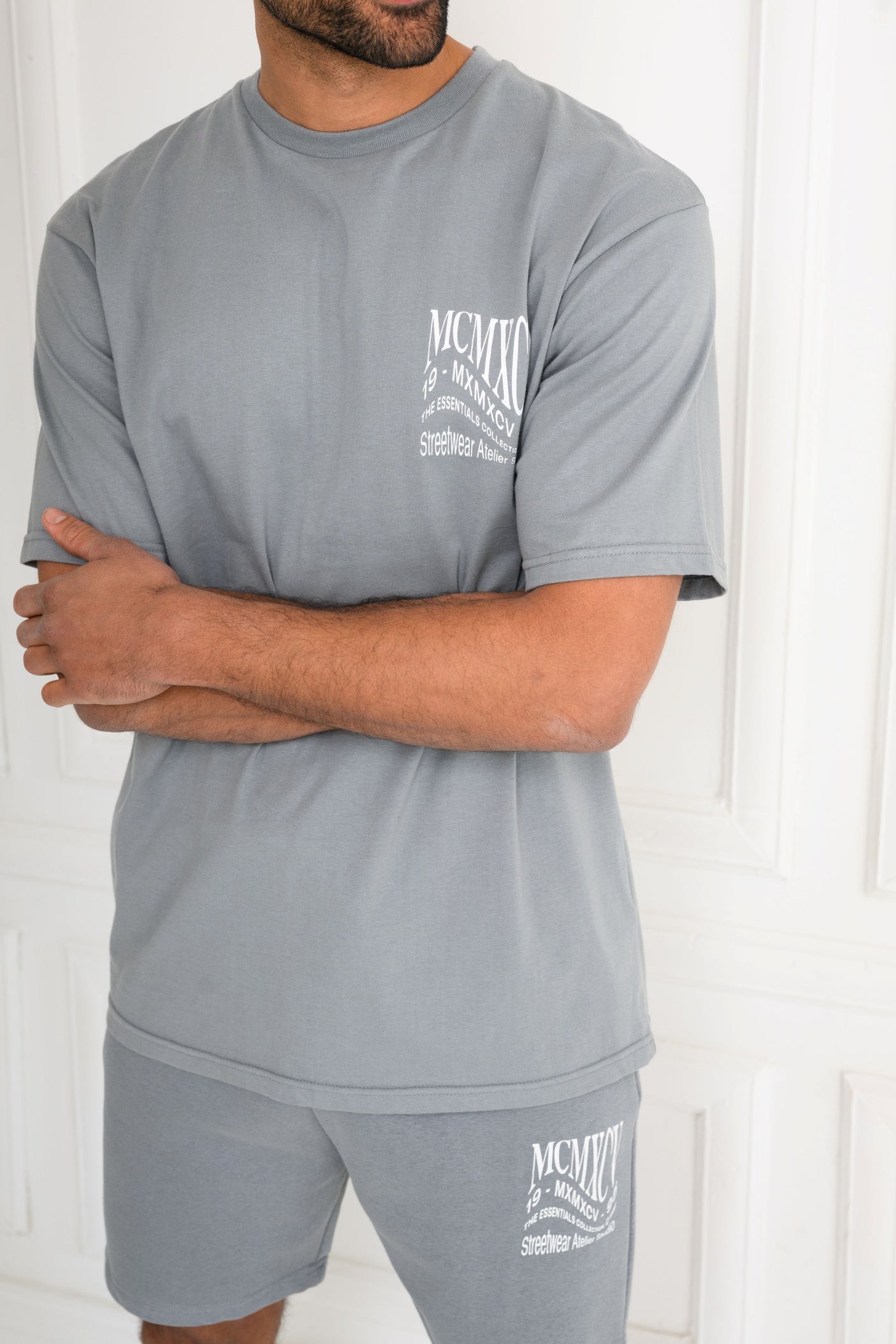 APEX SHORT - LAVA GREY