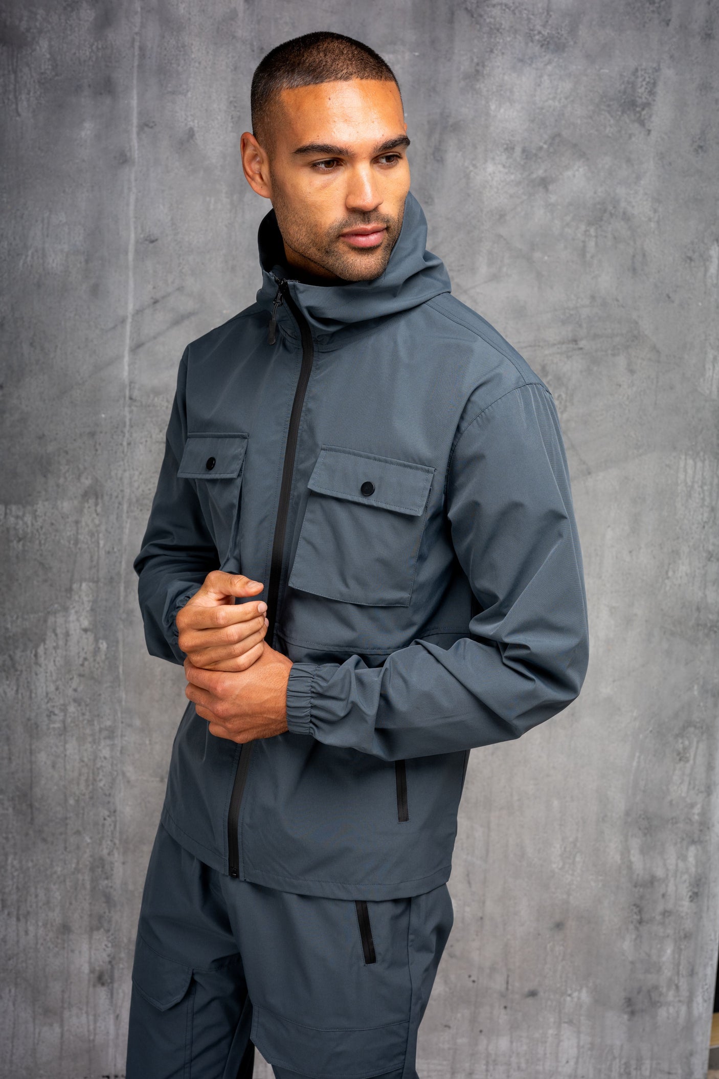 AVENTUS TECH TRACKSUIT - CHARCOAL
