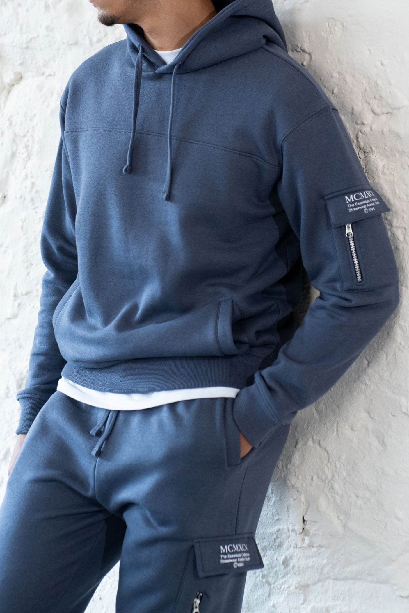 BOURNE JOGGERS - NIGHT SHADOW BLUE
