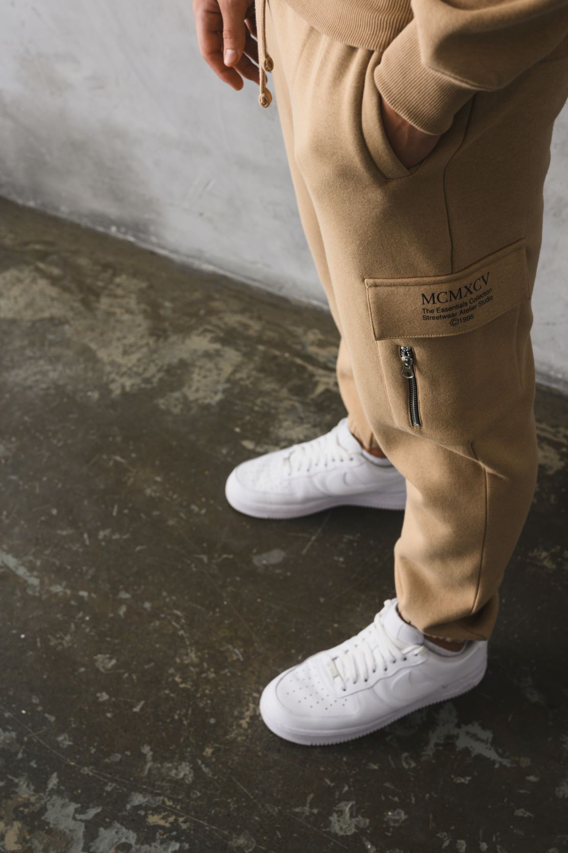 BOURNE JOGGERS - SAND