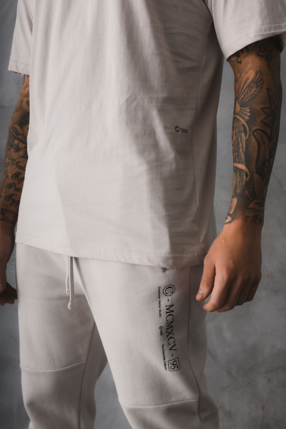 CARDINAL JOGGERS - OFF WHITE