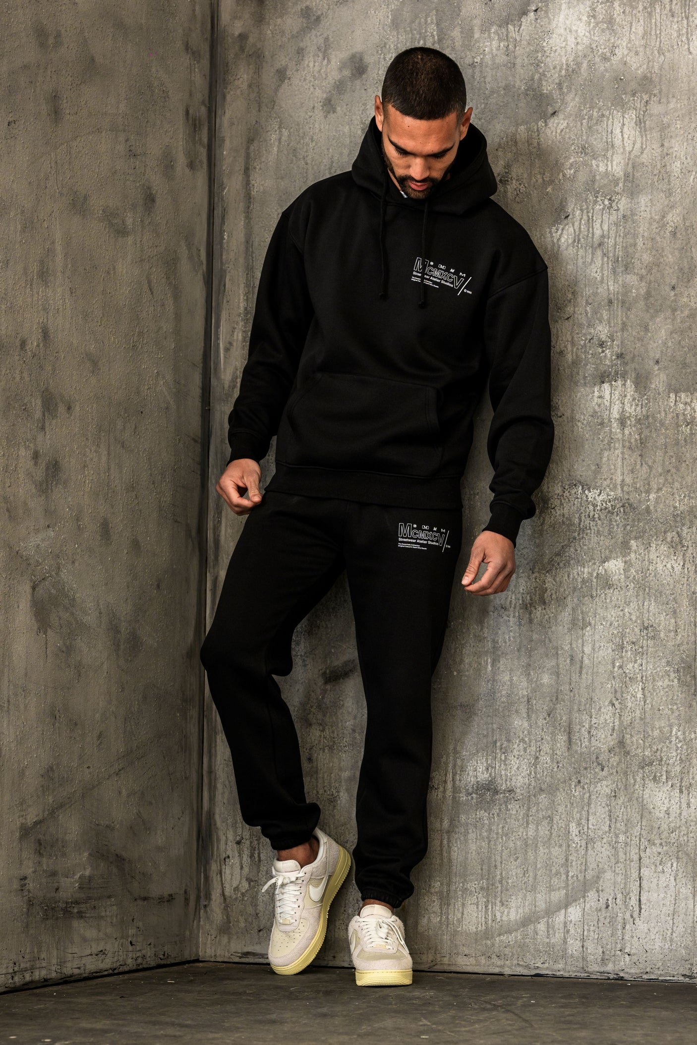 COBRA TRACKSUIT - BLACK