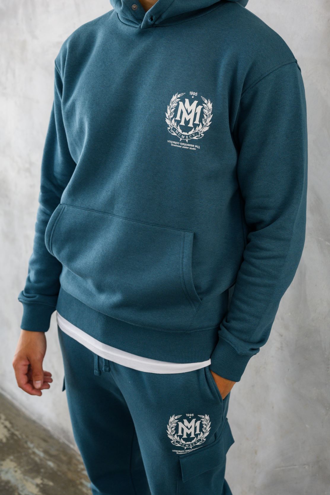 CREST JOGGERS - TEAL