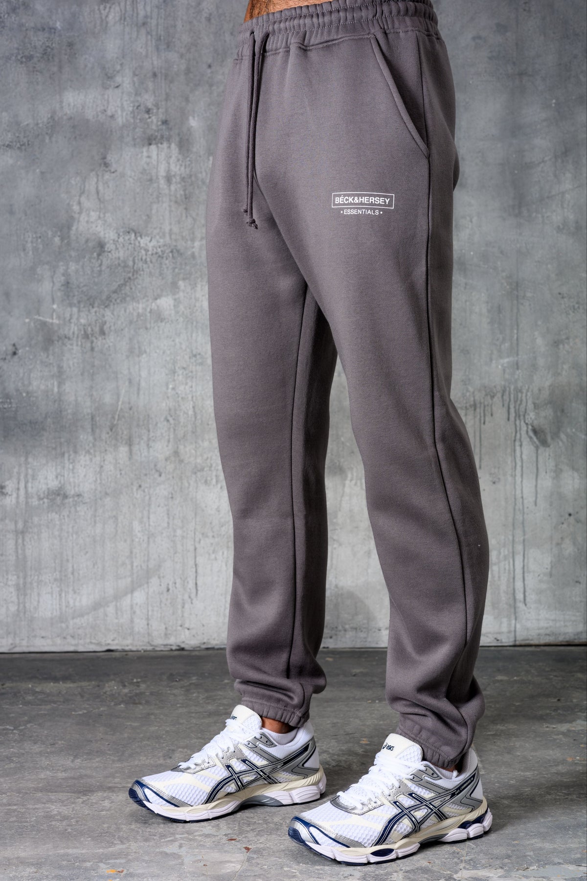 ESSENTIALS HOODY TEE & JOGGER SET - CHARCOAL