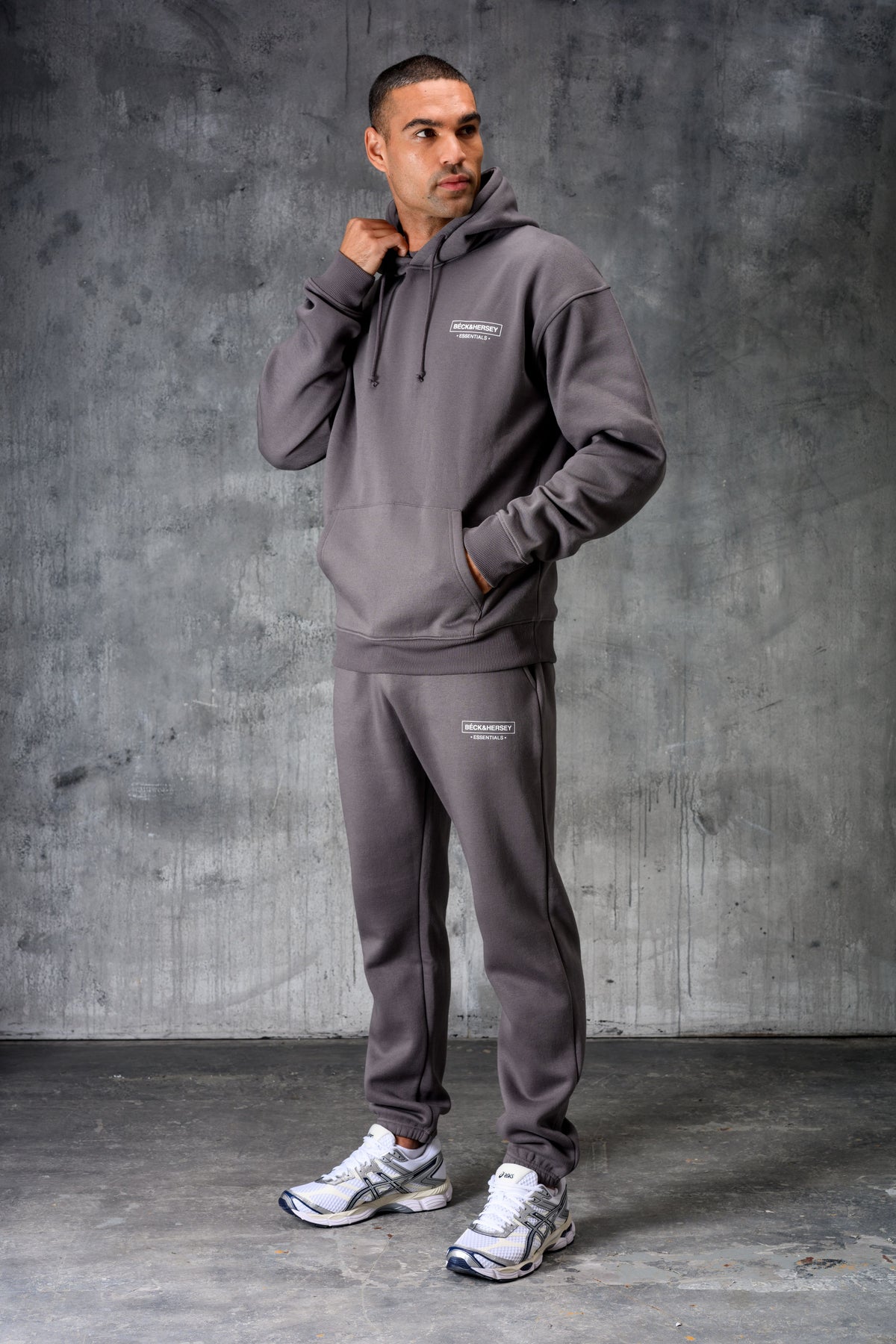ESSENTIALS HOODY TEE & JOGGER SET - CHARCOAL