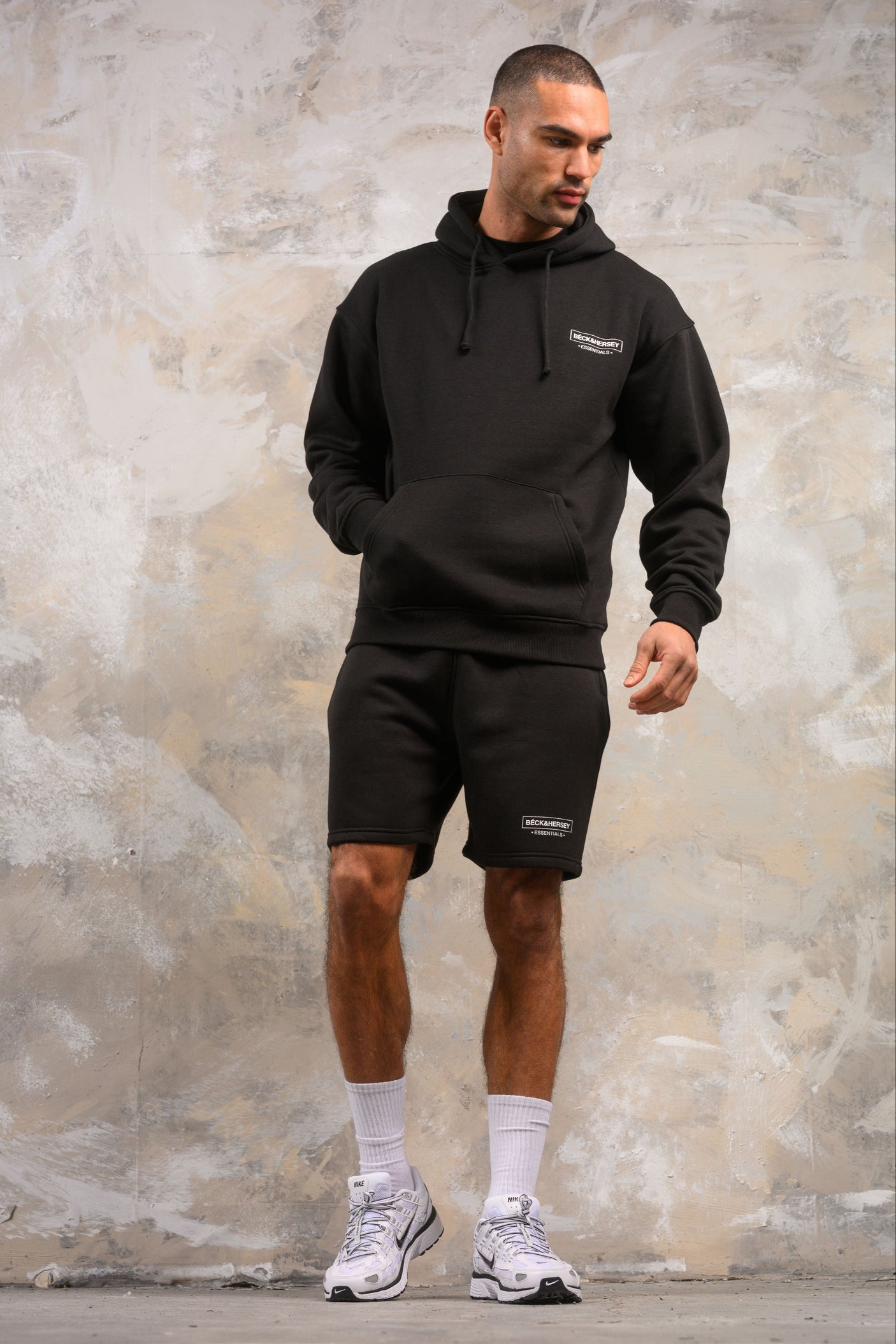ESSENTIALS HOODY  - BLACK