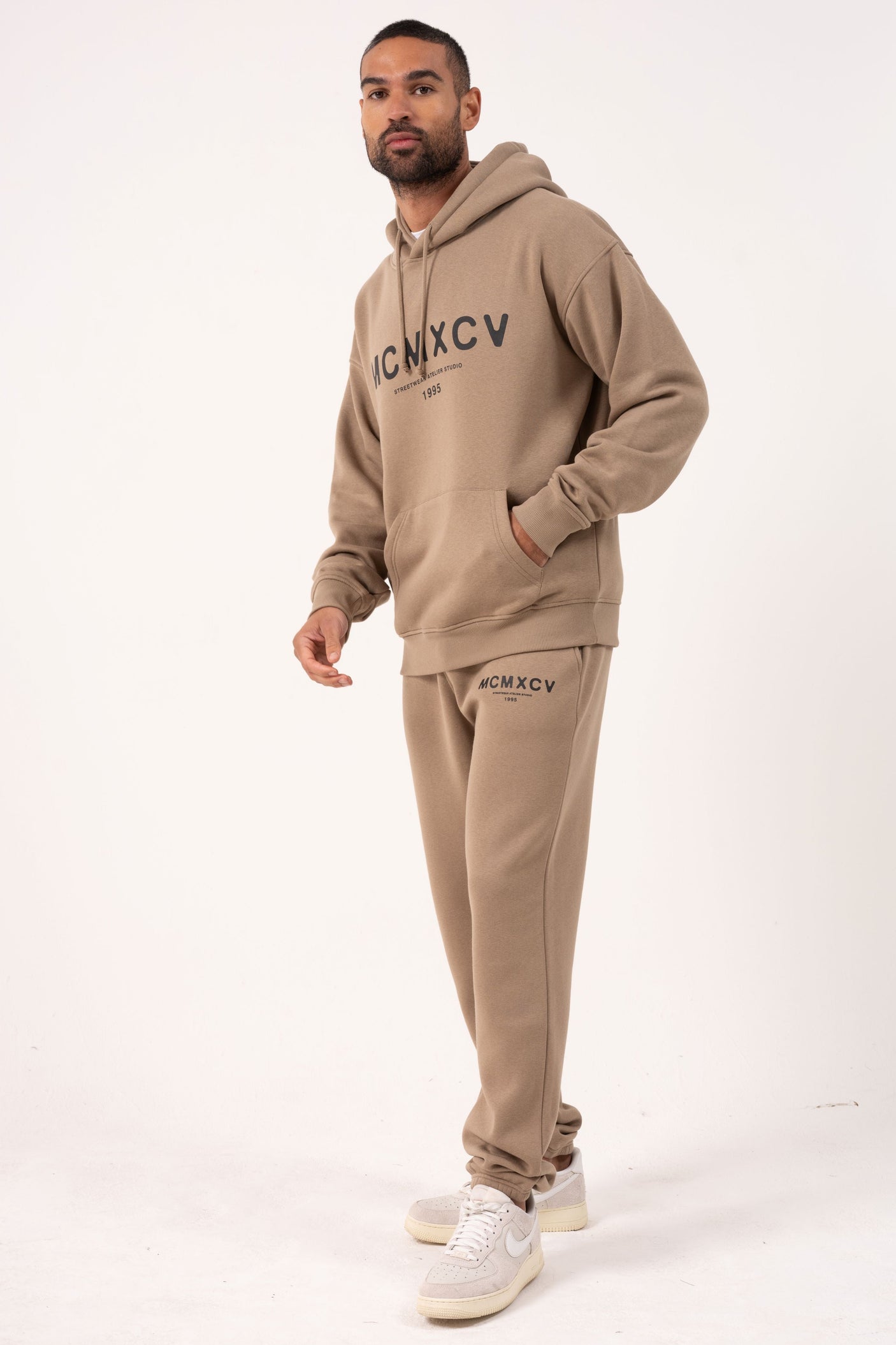 GAMBIT TRACKSUIT - STONE