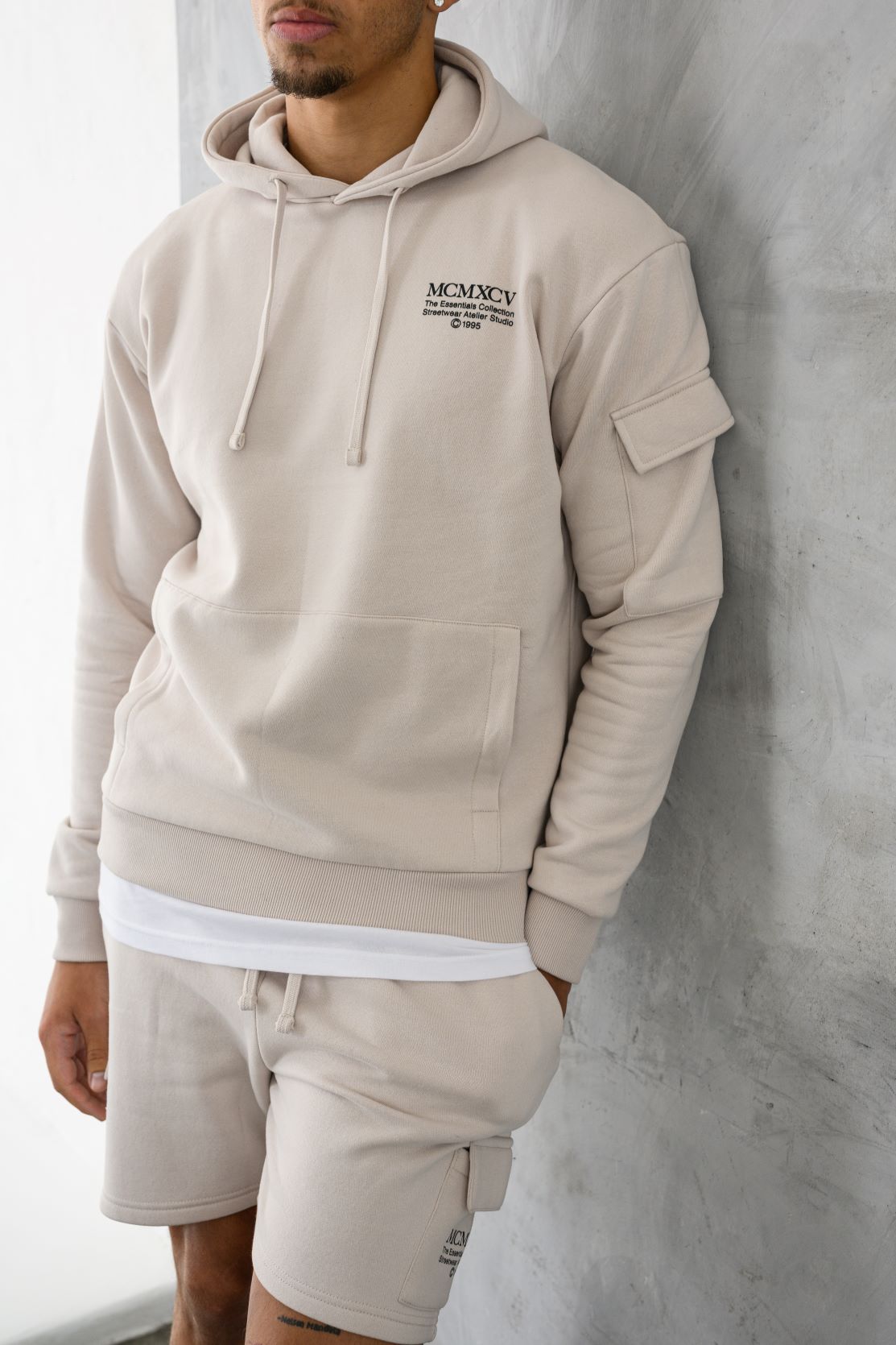 INTEGER HOODIE - OFF WHITE