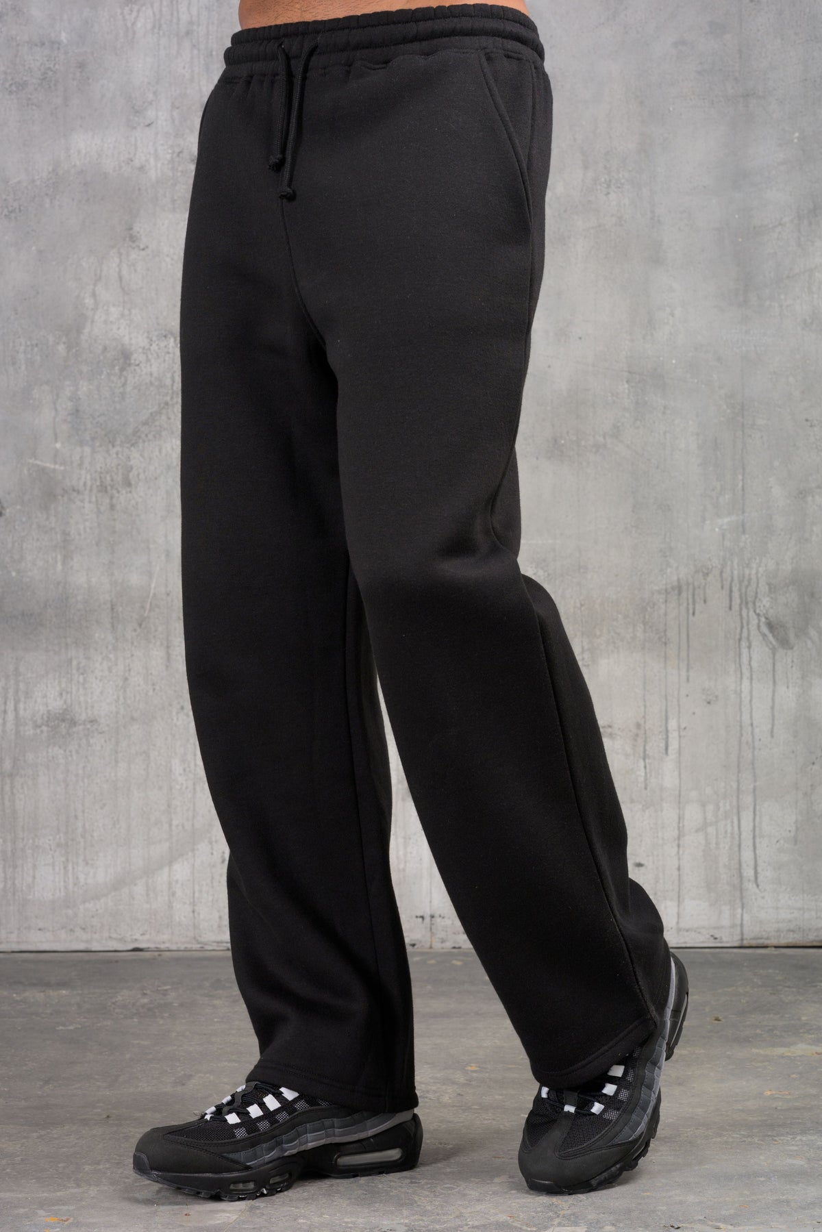 MATEUS 1/4 ZIP TRACKSUIT - BLACK