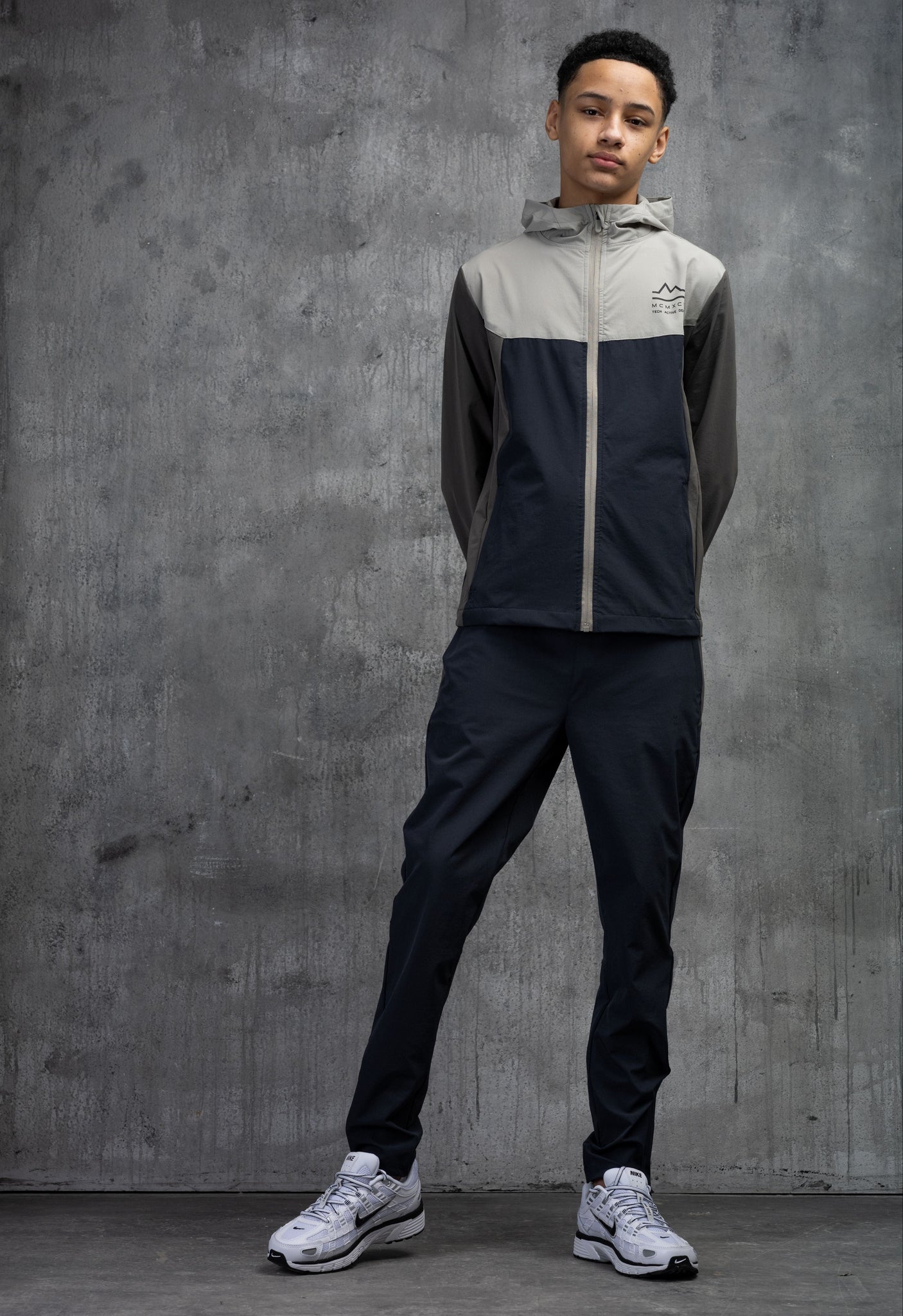 PULSE JUNIOR TECH TRACKSUIT- STONE/OMBRE/CHARCOAL