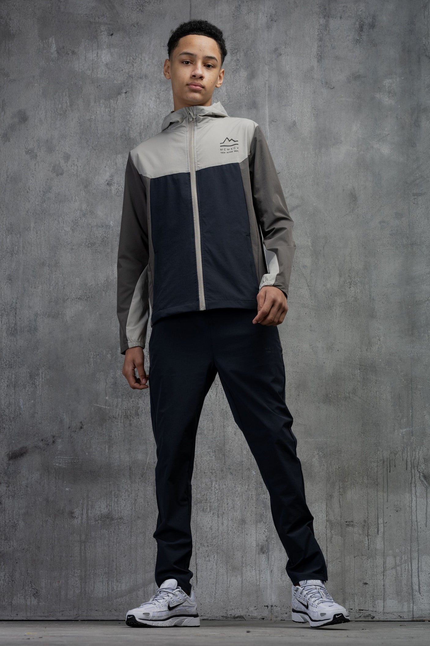 PULSE JUNIOR TECH TRACKSUIT- STONE/OMBRE/CHARCOAL
