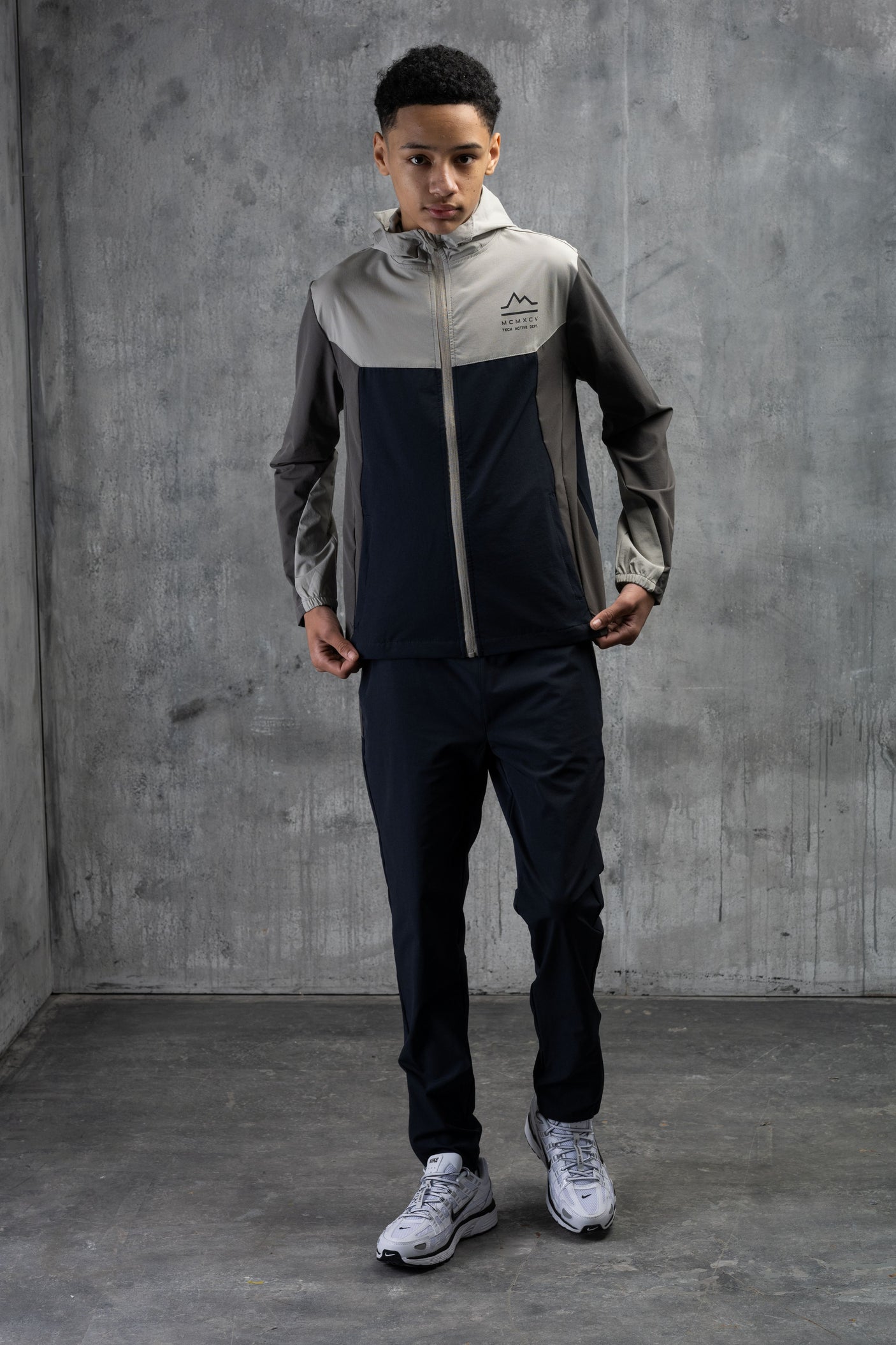 PULSE JUNIOR TECH TRACKSUIT- STONE/OMBRE/CHARCOAL