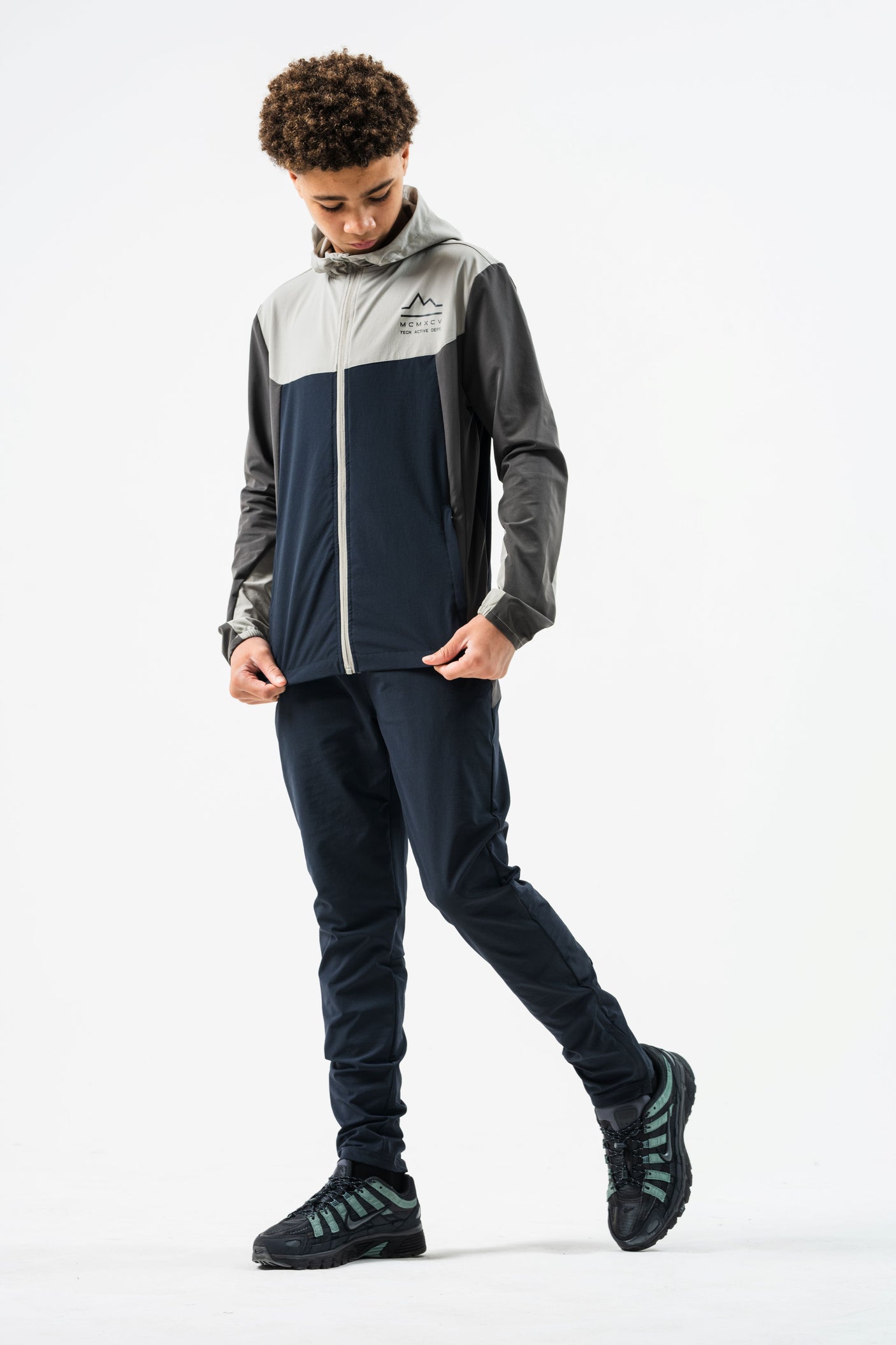 PULSE JUNIOR TECH TRACKSUIT- STONE/OMBRE/CHARCOAL