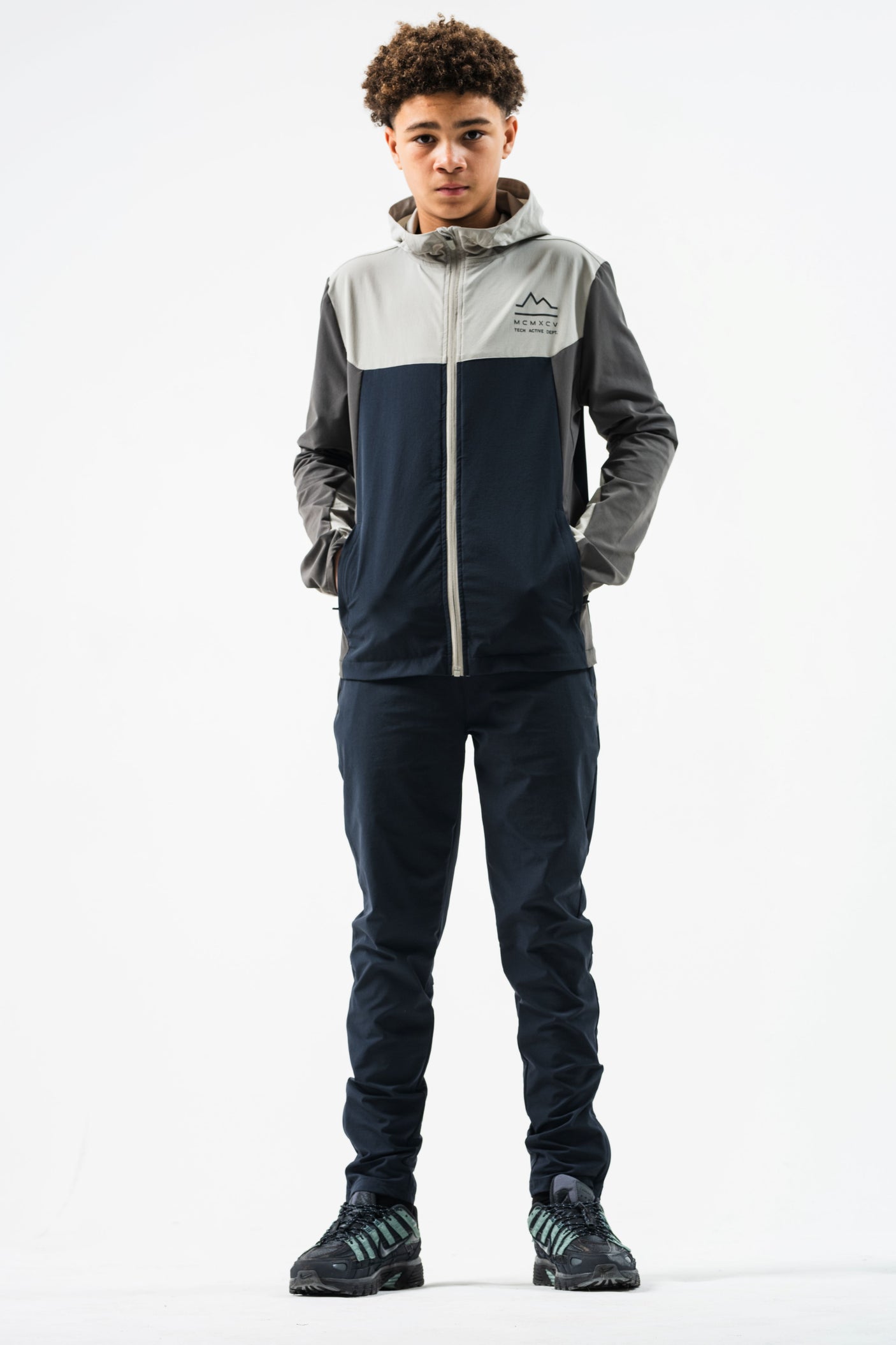 PULSE JUNIOR TECH TRACKSUIT- STONE/OMBRE/CHARCOAL