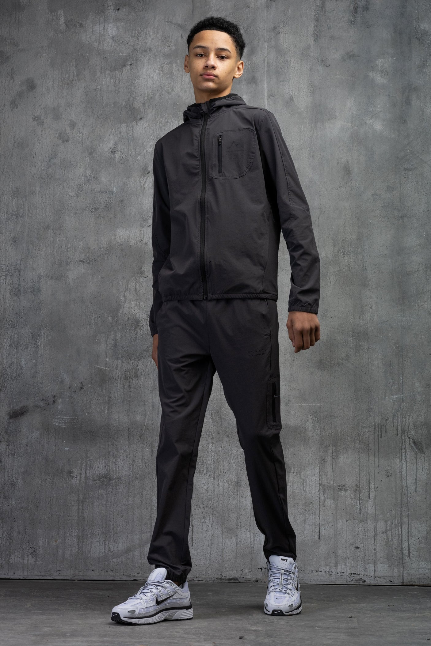 STEALTH JUNIOR TECH TRACKSUIT- CHARCOAL