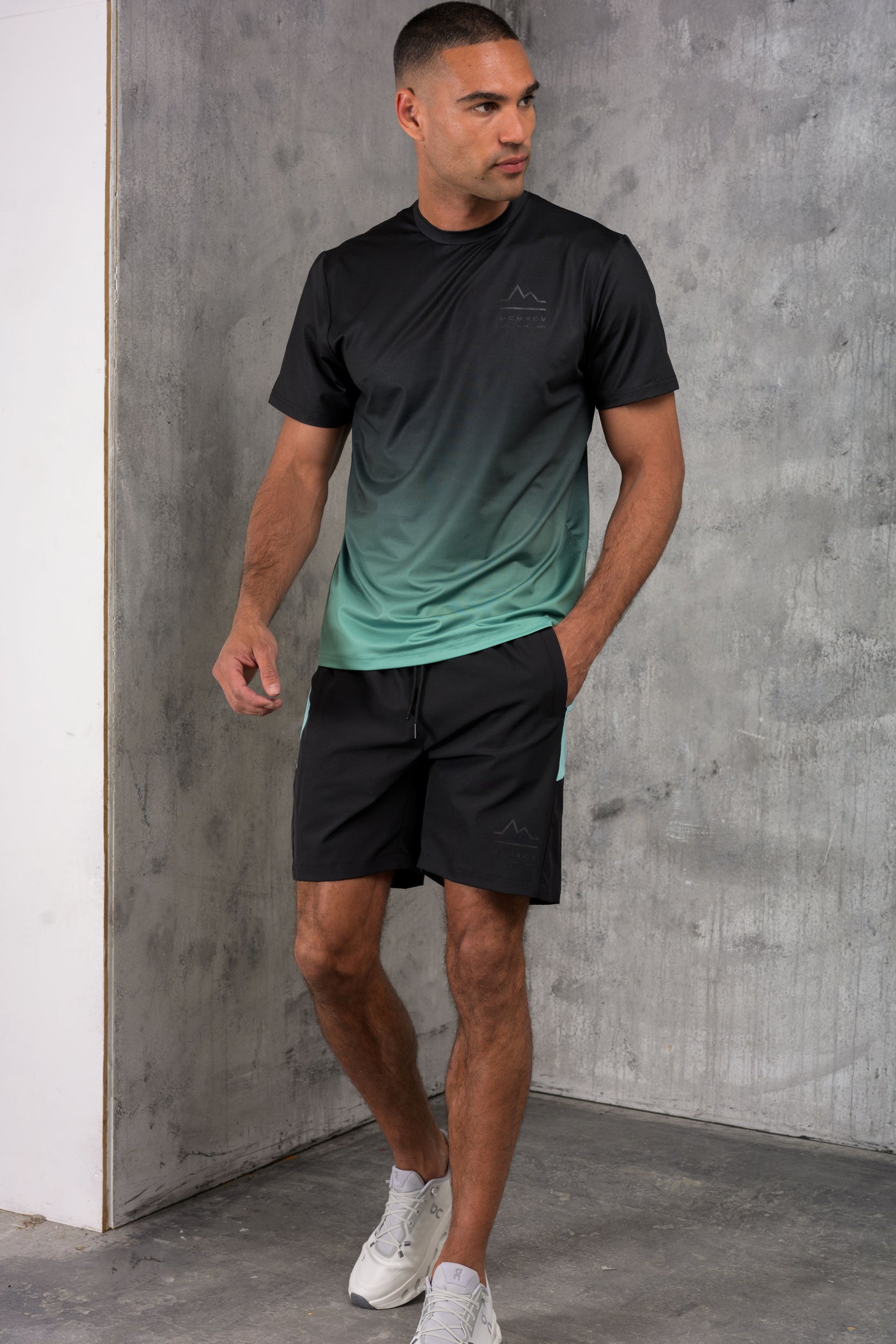 SURGE WINDBREAKER JACKET TEE & SHORT - MINT/BLACK
