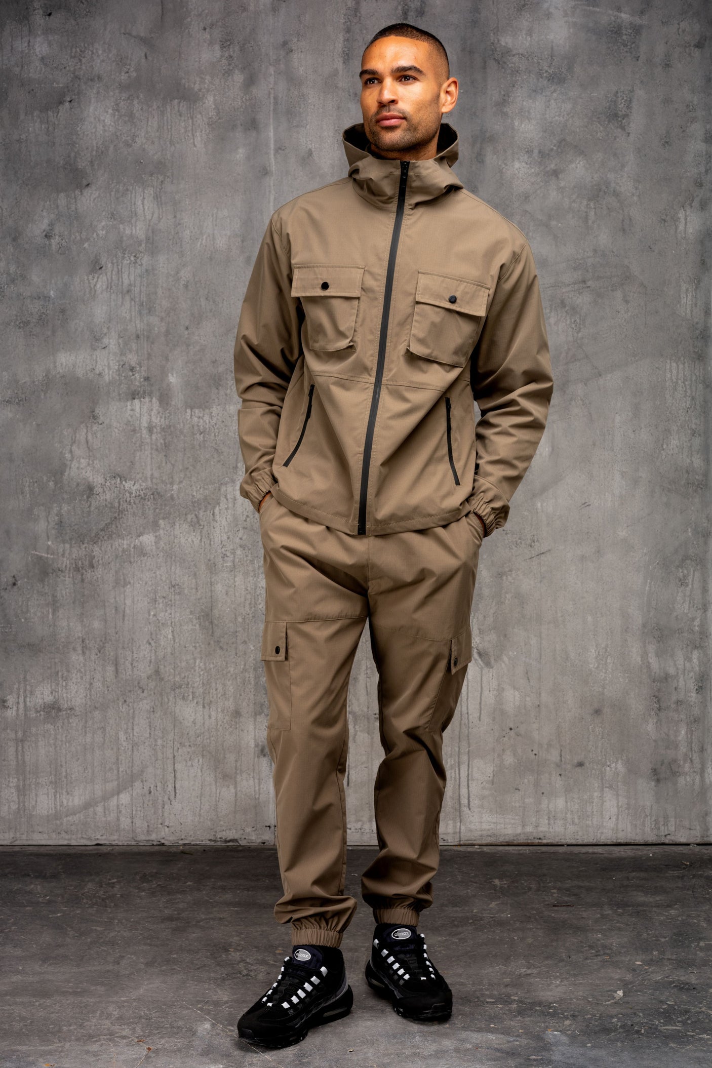 UNIT TECH TRACKSUIT - TAUPE