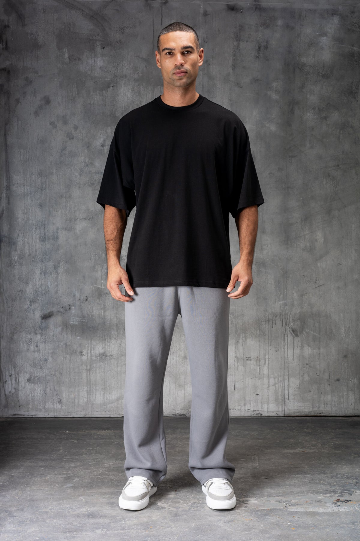 BOX FIT T-SHIRT - BLACK