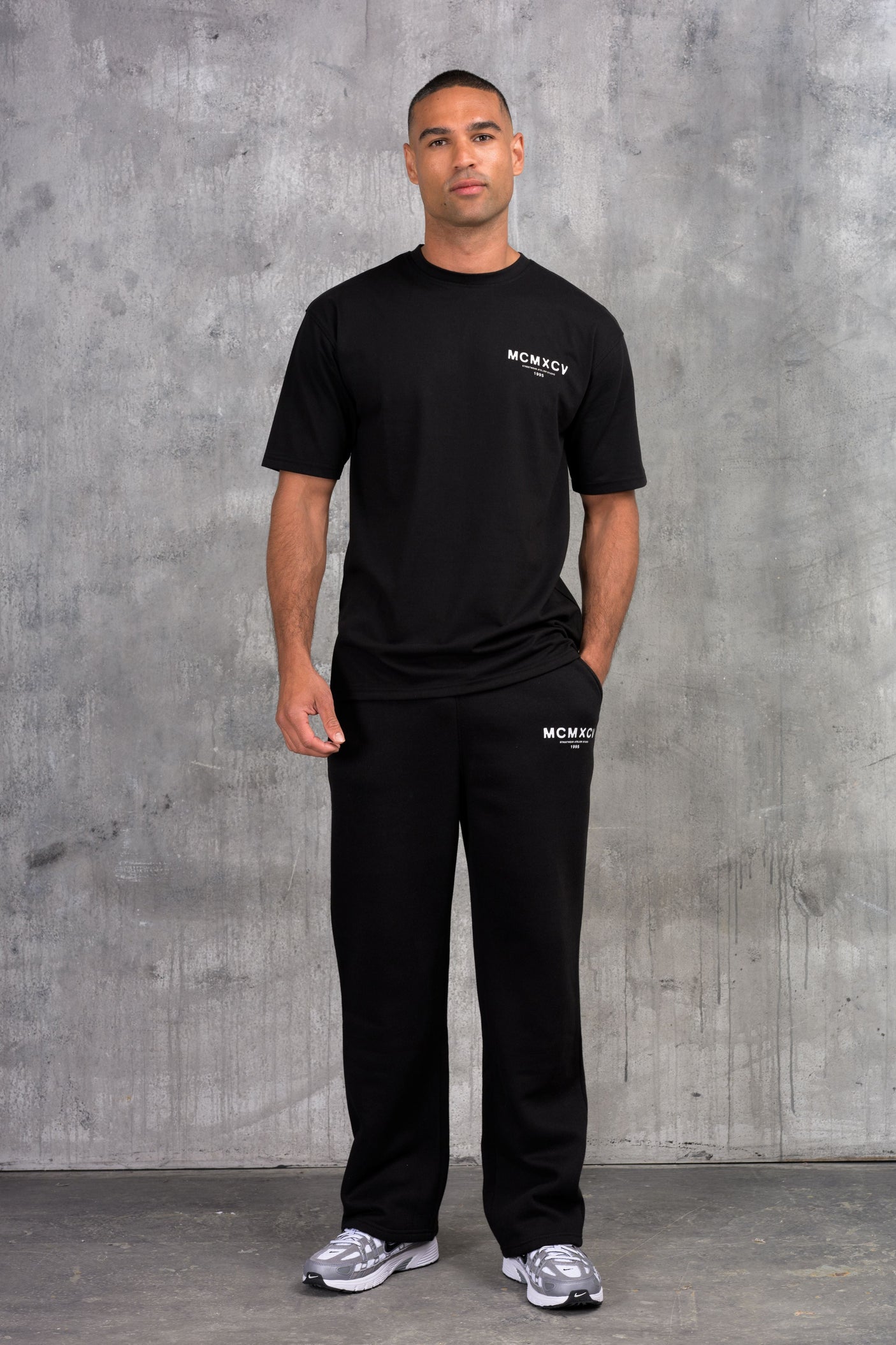 ZEUS TEE & OPEN JOGGER SET - BLACK