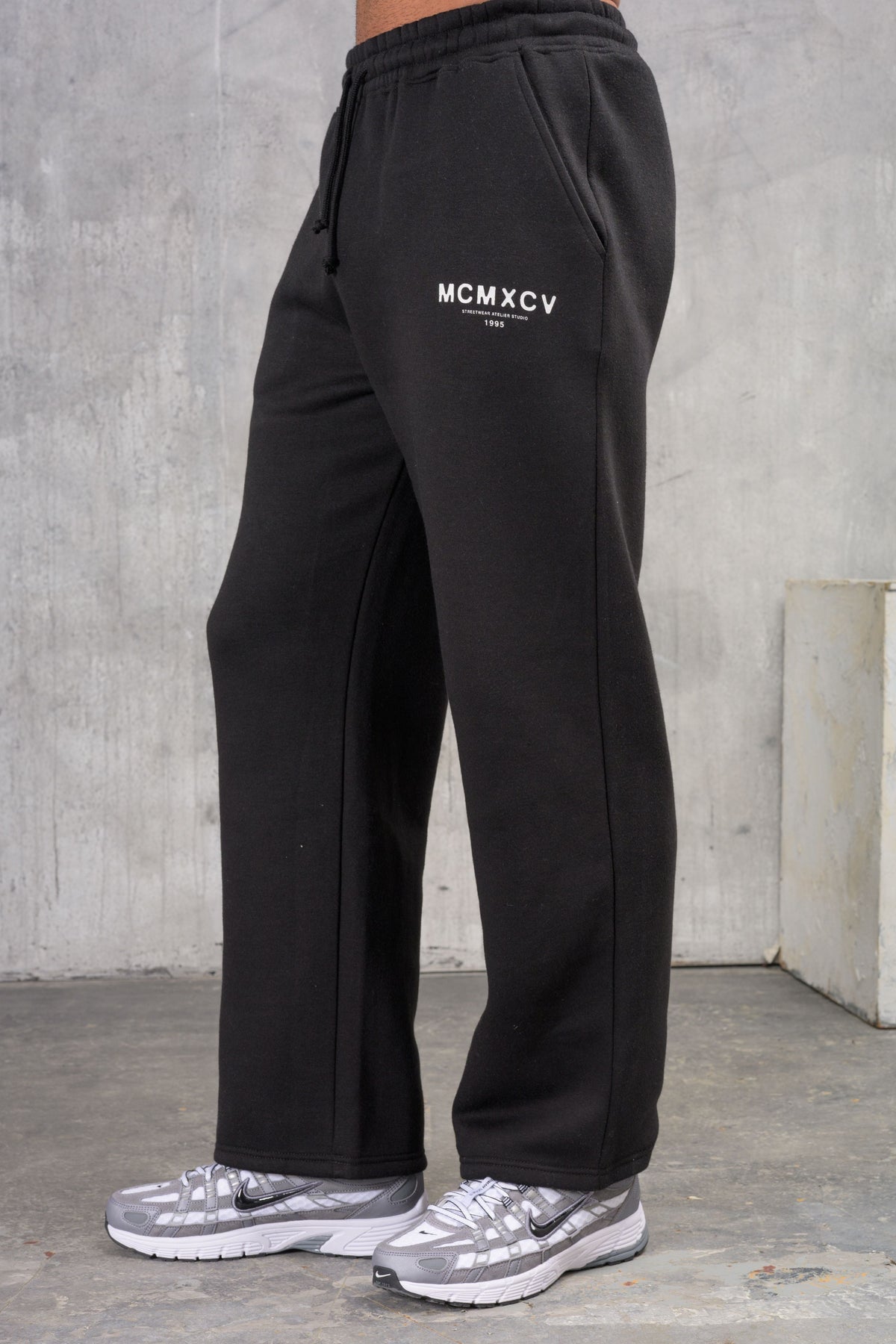 ZEUS VARSITY JACKET & OPEN JOGGER - BLACK